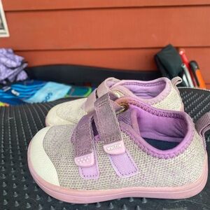 WHITIN Kids Girl’s Lavender and Cream Vegro Sneakers Size 8C